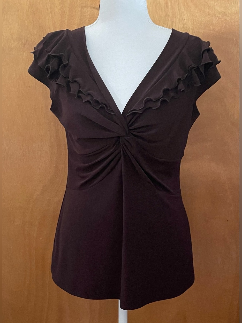 Women's Ruffle Knot Front Top - Dark Brown. Size M. Stretching